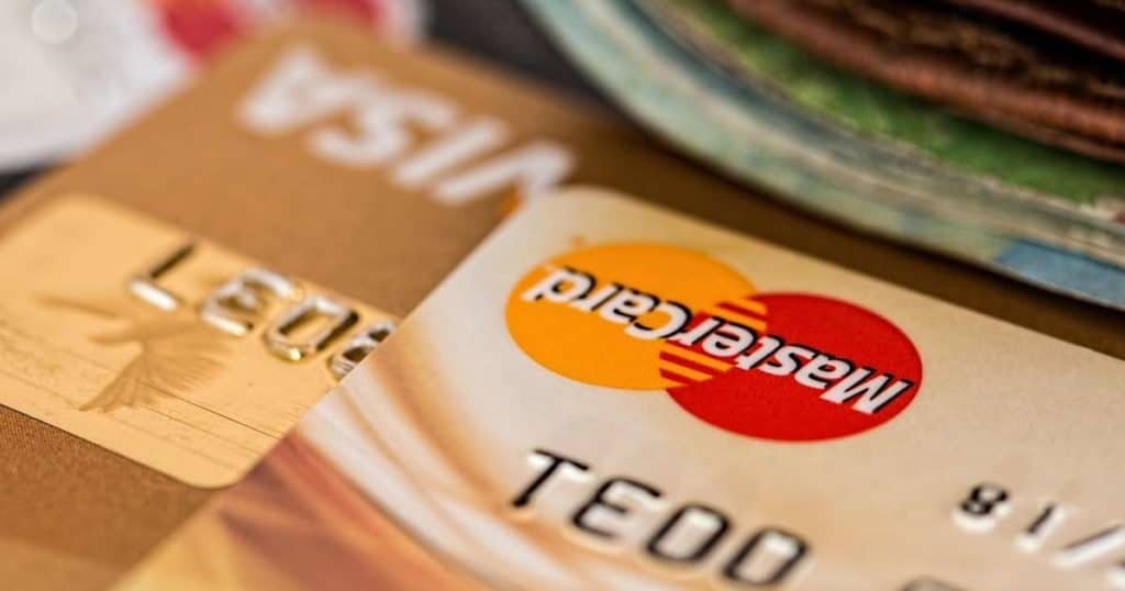 Famílias brasileiras voltam a se endividar